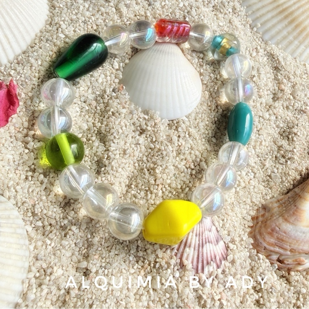 DOPAMINE _ Multicolor Beaded Bracelet _ Wood, Vintage Acrylic, CLEAR Quartz.